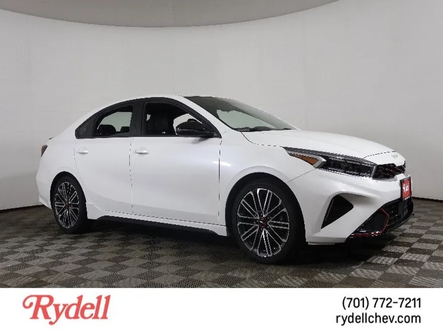 2023 Kia Forte GT photo 1