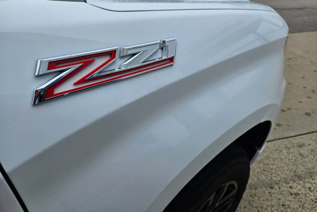 2025 Chevrolet Silverado 1500 RST photo 1
