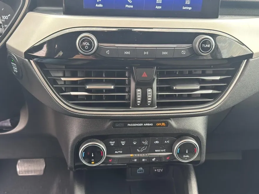 2022 Ford Escape SE photo 16