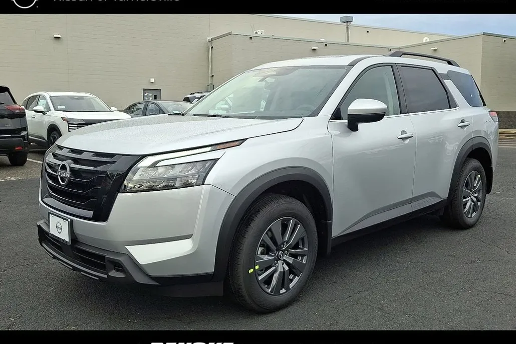 2025 Nissan Pathfinder SV photo 1