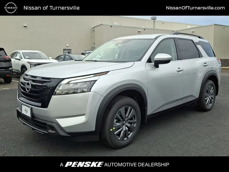 2025 Nissan Pathfinder SV photo 1