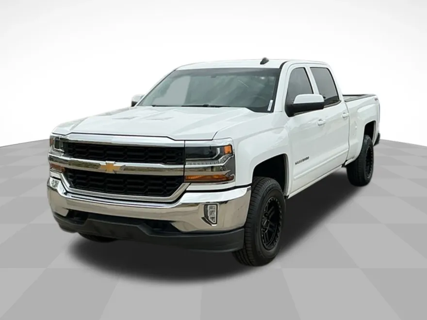 2018 Chevrolet Silverado 1500 LT photo 1