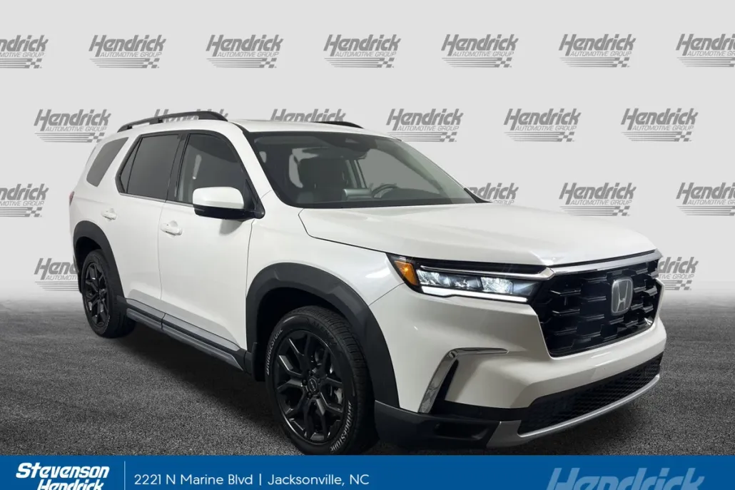 2025 Honda Pilot Touring photo 1