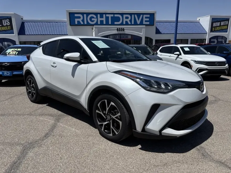 2022 Toyota C-HR Limited photo 1
