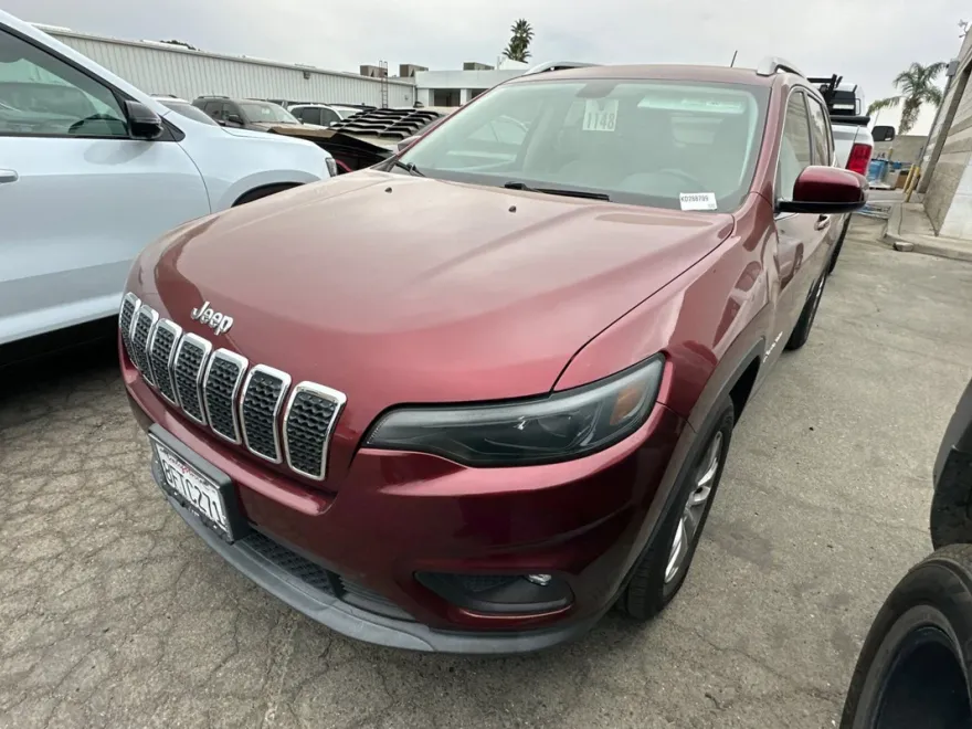 2019 Jeep Cherokee Latitude photo 1