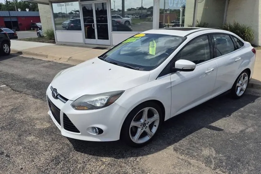 2012 Ford Focus Titanium photo 1