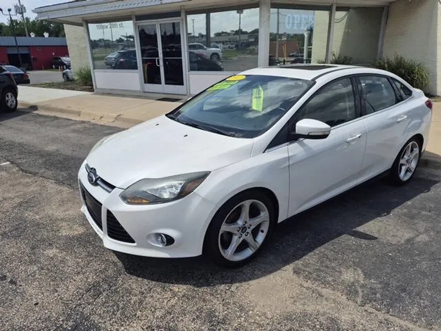 2012 Ford Focus Titanium photo 1