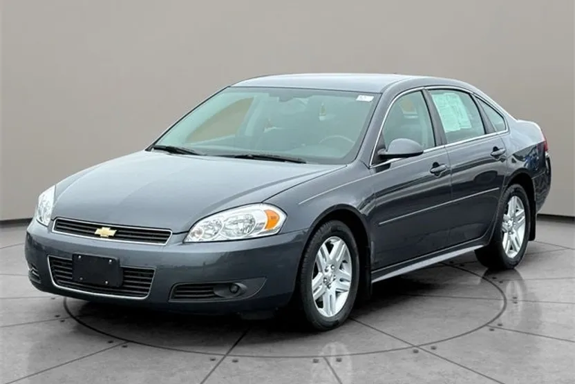 2011 Chevrolet Impala 1LT photo 1