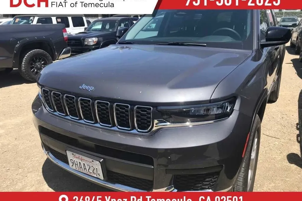 2023 Jeep Grand Cherokee Laredo photo 1