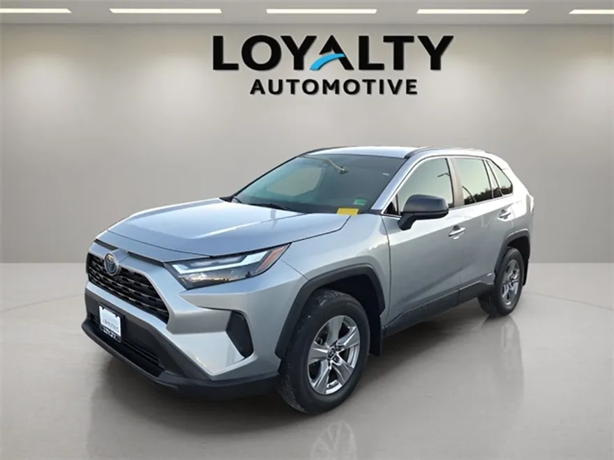 2024 Toyota RAV4 Hybrid LE photo 1