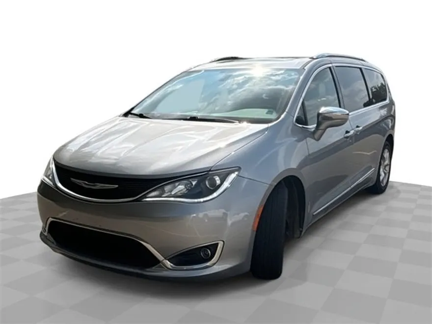2020 Chrysler Pacifica Limited photo 1