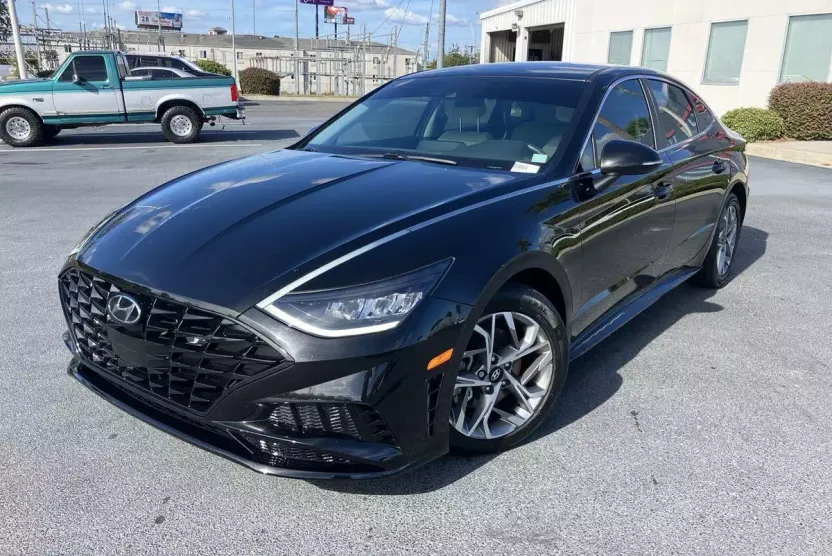 2021 Hyundai Sonata SEL photo 1