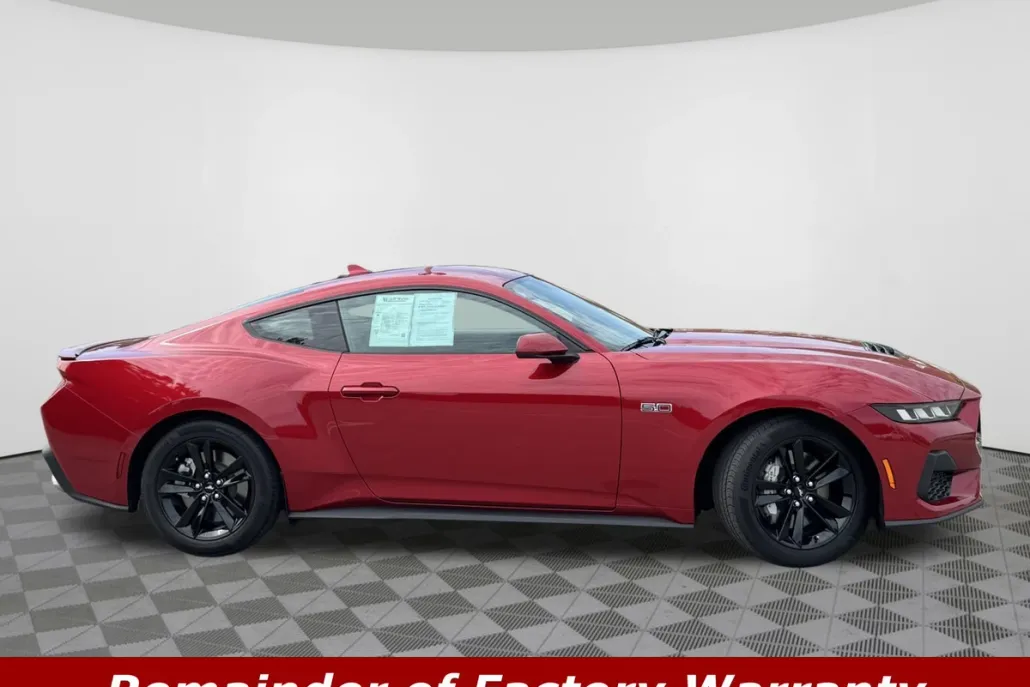 2024 Ford Mustang GT photo 1