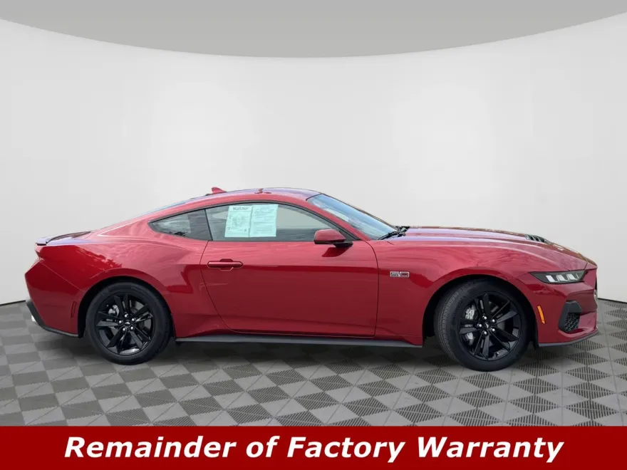 2024 Ford Mustang GT photo 1
