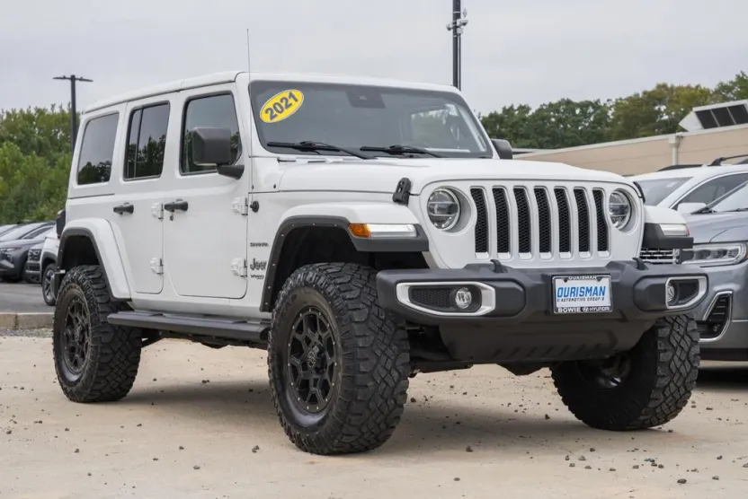 2021 Jeep Wrangler Unlimited Sahara photo 1