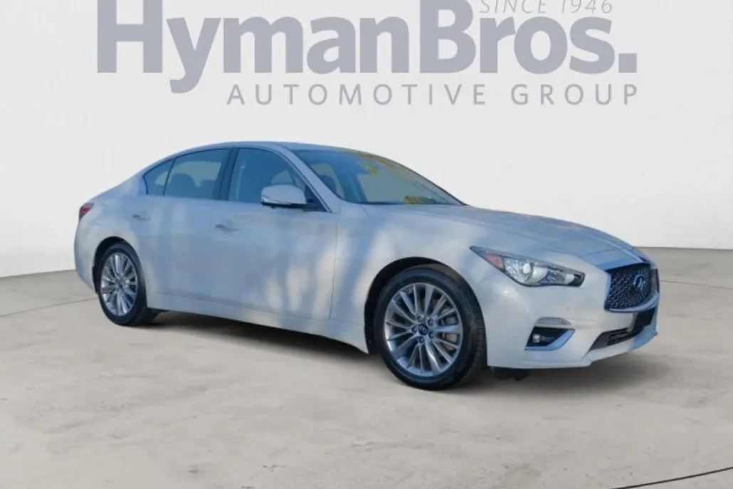 2021 Infiniti Q50 3.0t LUXE AWD photo 1