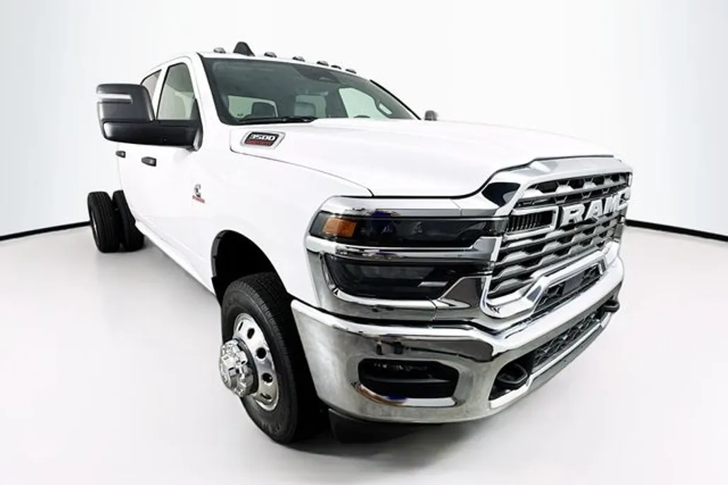 2025 Ram 3500 Tradesman photo 1