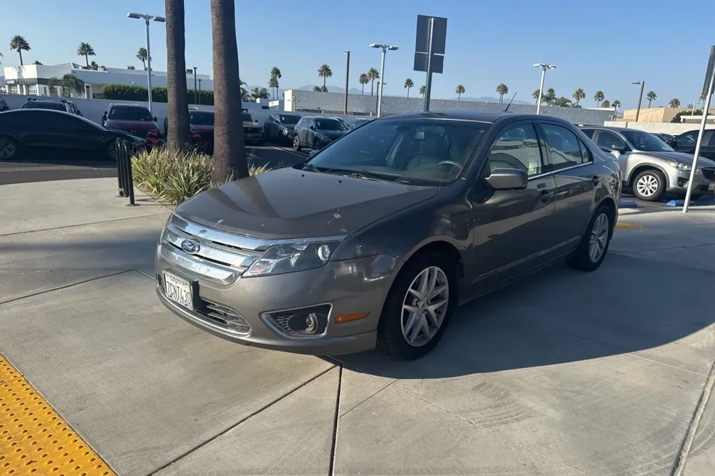 2012 Ford Fusion SEL photo 1