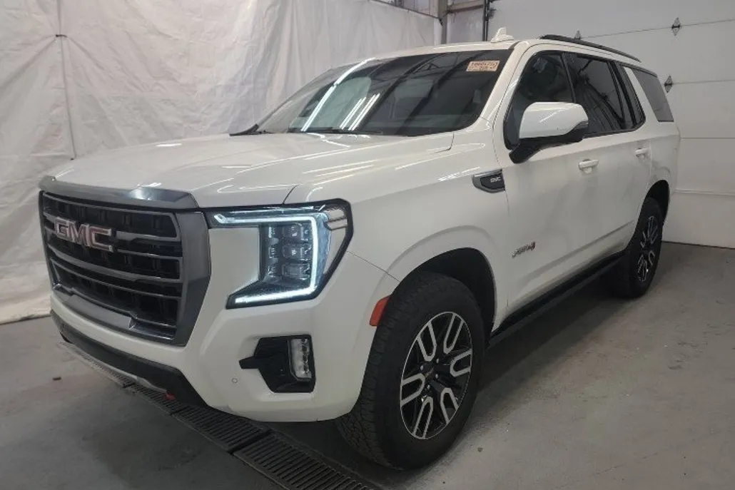 2021 Gmc Yukon AT4 photo 1