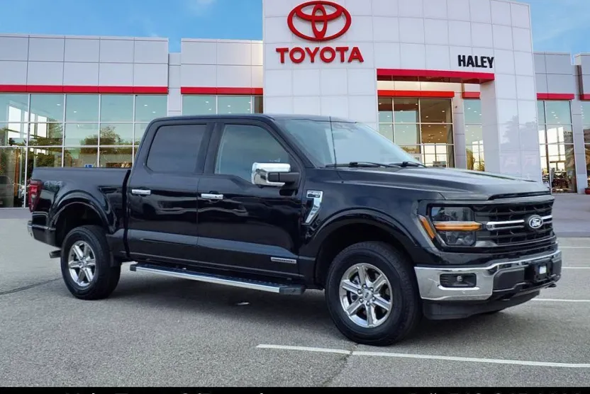 2024 Ford F-150 XLT photo 1