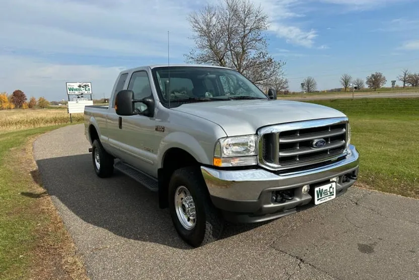 2003 Ford F-350 XLT photo 1