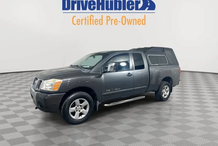 2005 Nissan Titan SE King Cab photo 1