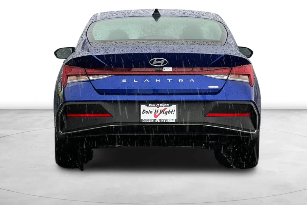 2025 Hyundai Elantra Hybrid Blue photo 1