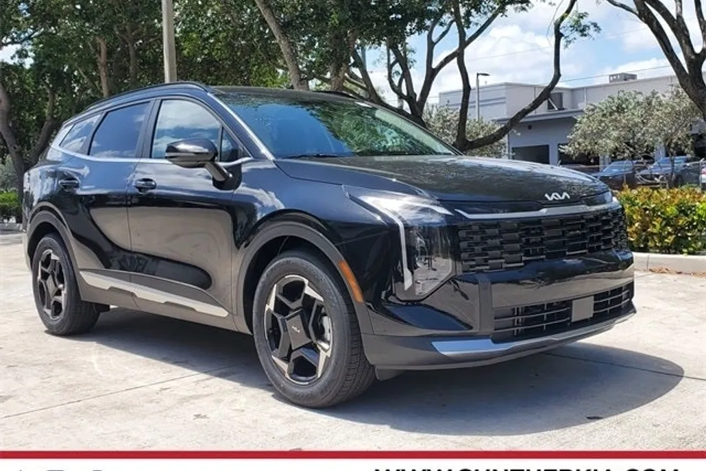 2026 Kia Sportage EX photo 1