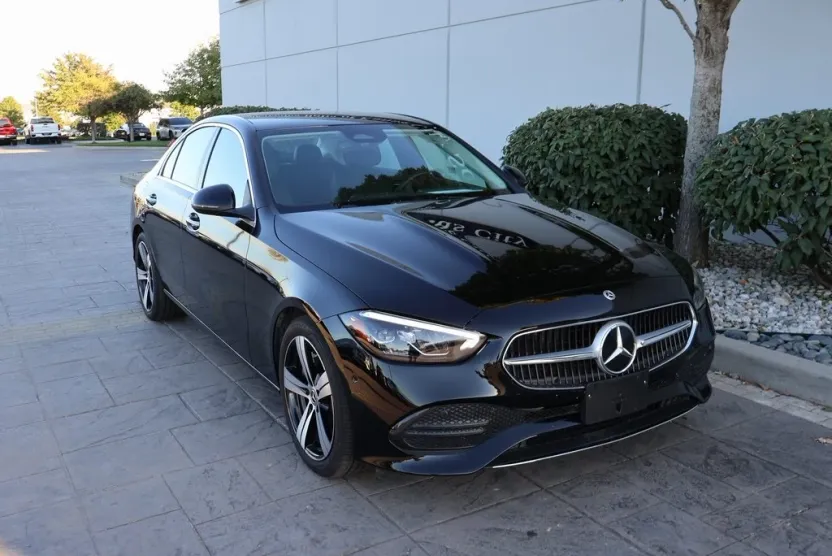 2025 Mercedes Benz C 300 4MATIC photo 1