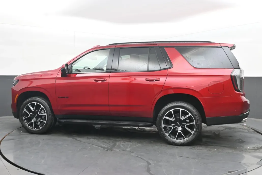 2026 Chevrolet Tahoe RST photo 1