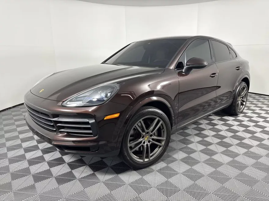 2023 Porsche Cayenne Platinum Edition photo 1