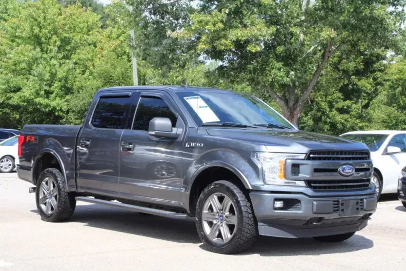 2020 Ford F-150 XLT photo 1