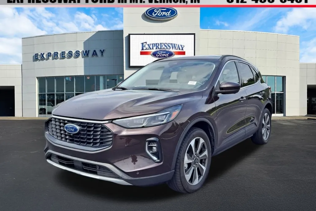 2023 Ford Escape Platinum photo 1