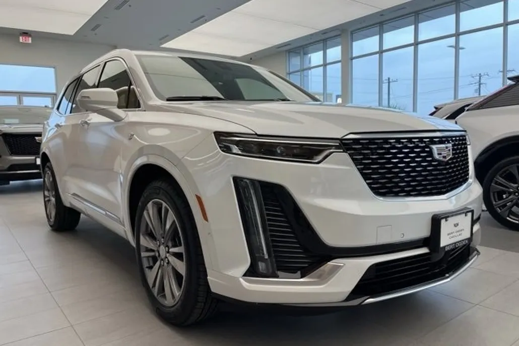 2025 Cadillac XT6 Premium Luxury photo 1
