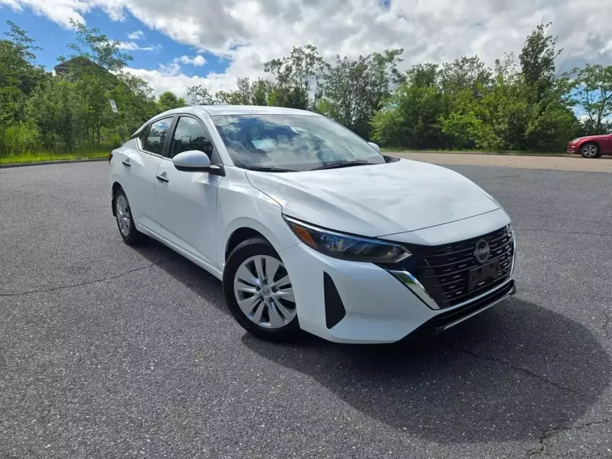 2025 Nissan Sentra S photo 1