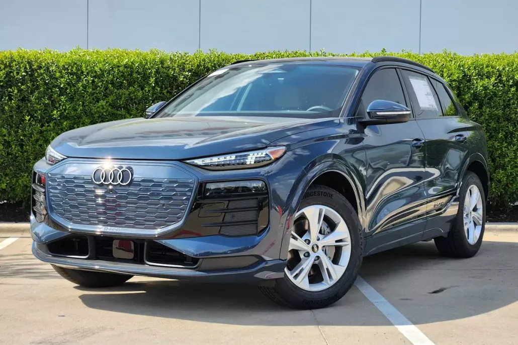 2025 Audi Q6 E-tron Premium Plus photo 1