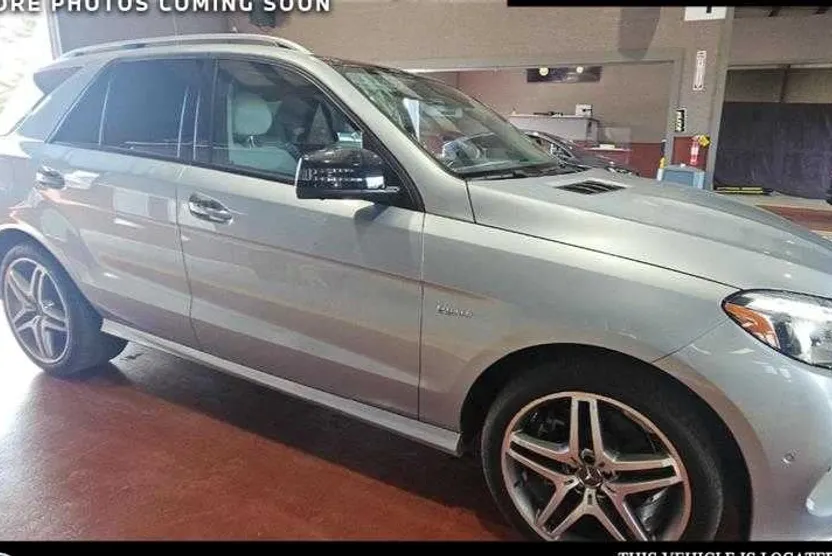 2018 Mercedes Benz GLE AMG 43 photo 1
