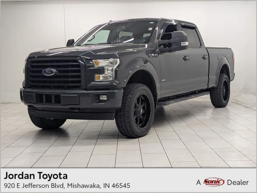 2017 Ford F-150 XLT photo 1