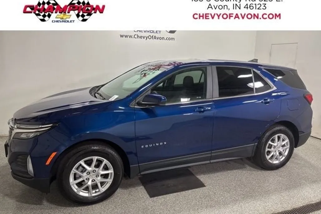 2022 Chevrolet Equinox LT photo 1