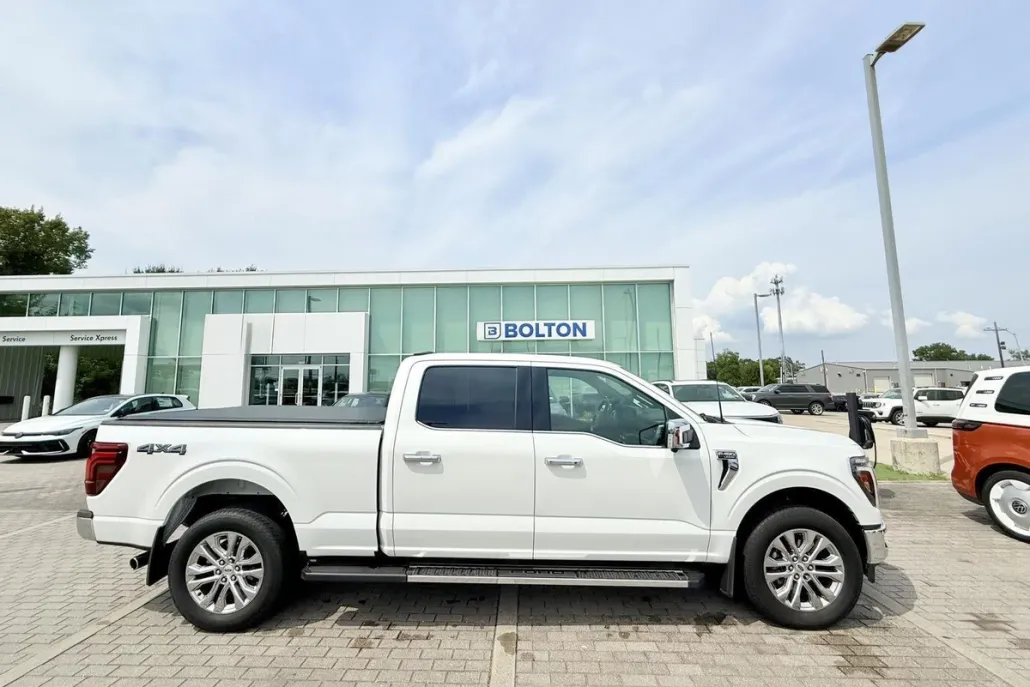 2024 Ford F-150 Lariat photo 1