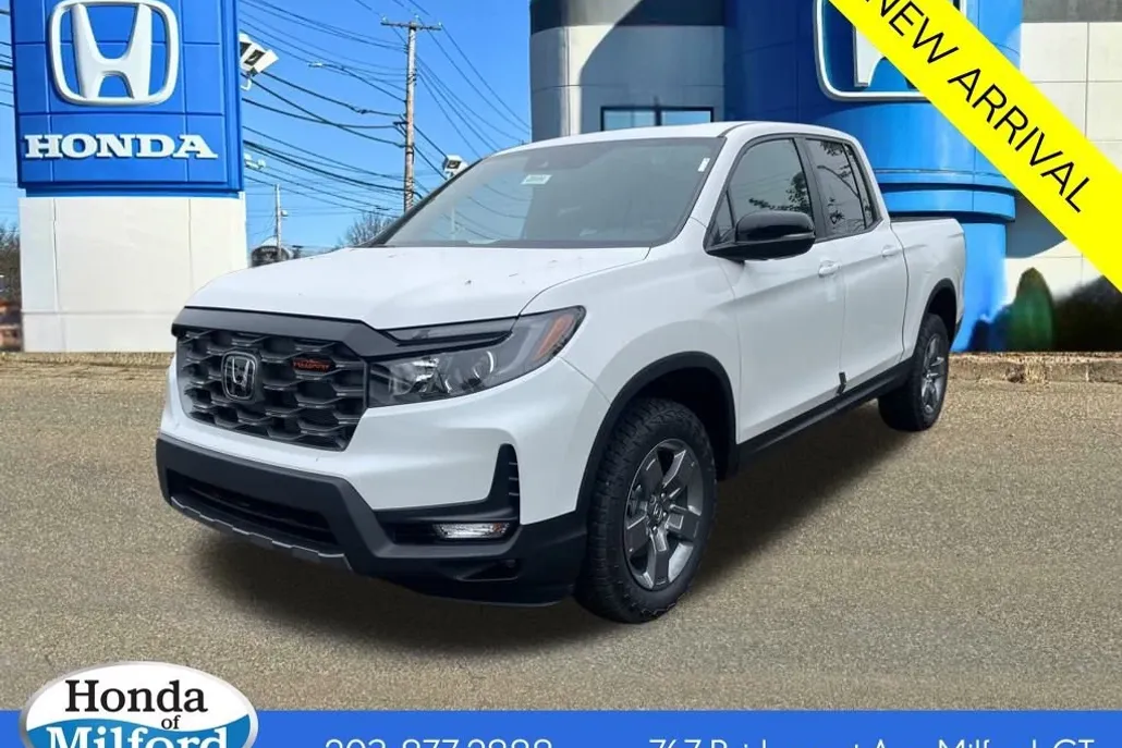 2025 Honda Ridgeline TrailSport photo 1