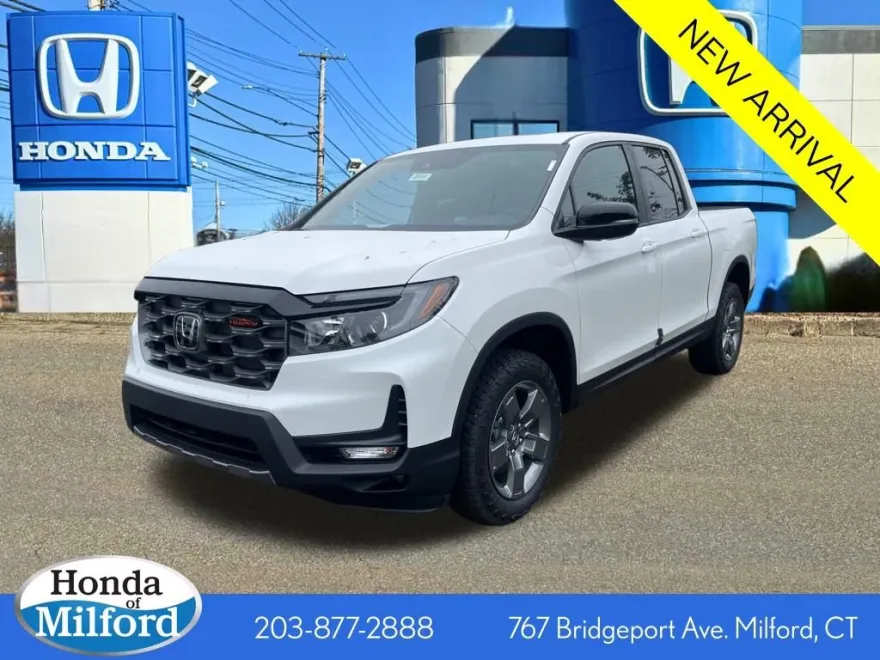 2025 Honda Ridgeline TrailSport photo 1