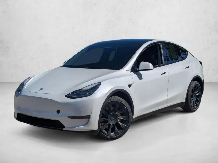 2020 Tesla Model Y Long Range photo 1