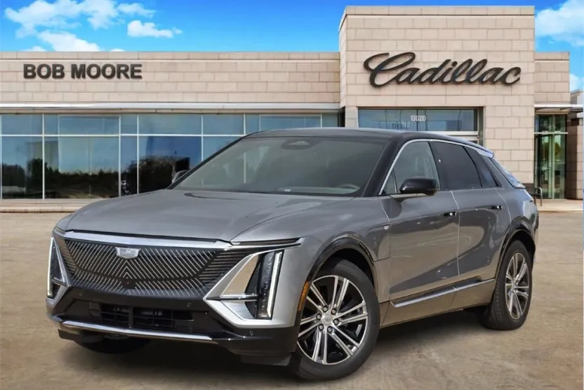 2025 Cadillac Lyriq Luxury photo 1