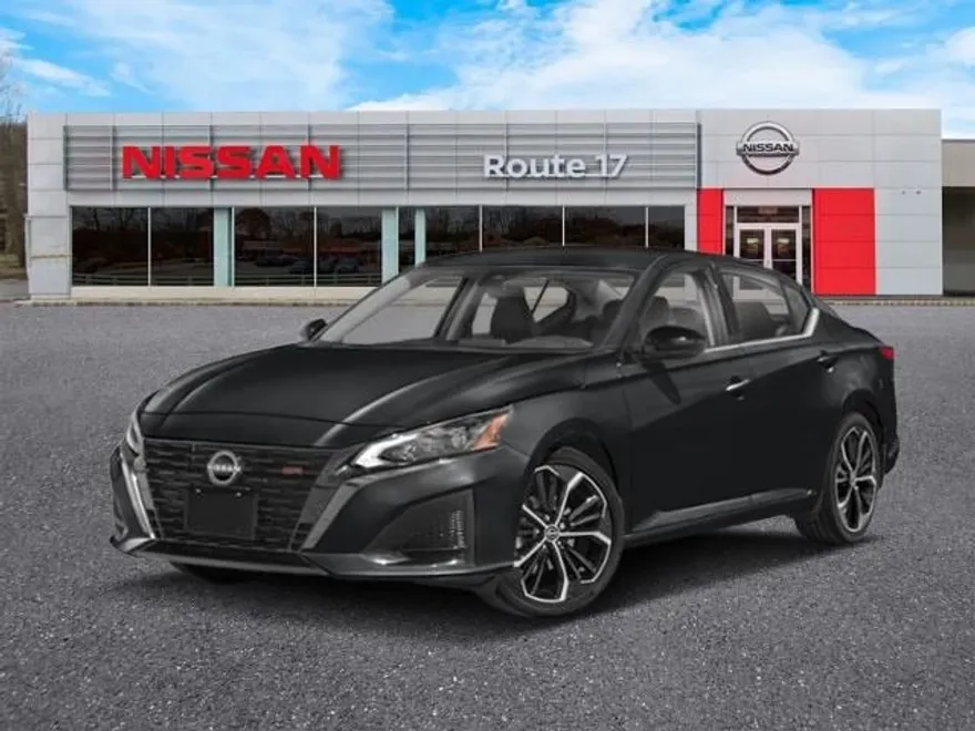 2025 Nissan Altima SR photo 1