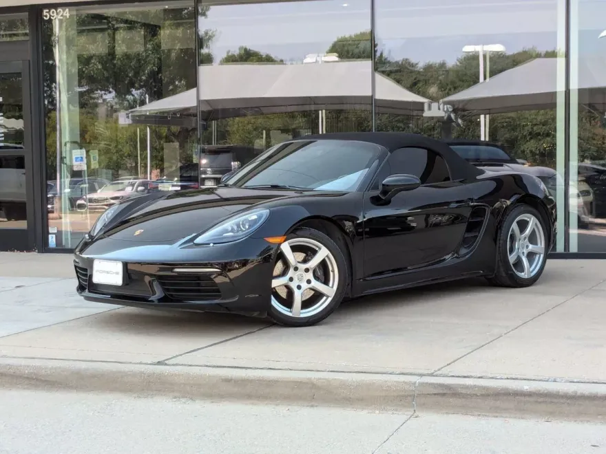 2019 Porsche Boxster photo 1