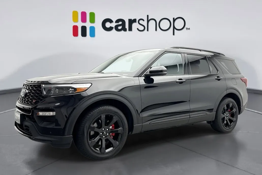 2023 Ford Explorer ST photo 1