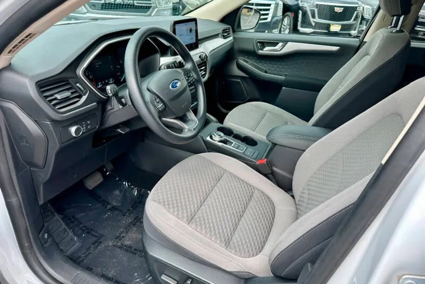 2020 Ford Escape SE photo 1