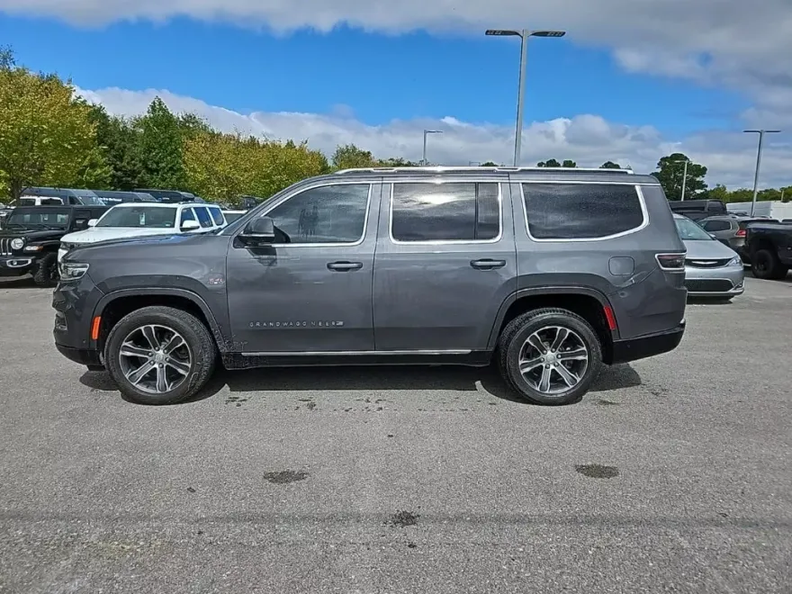 2022 Jeep Grand Wagoneer I photo 1