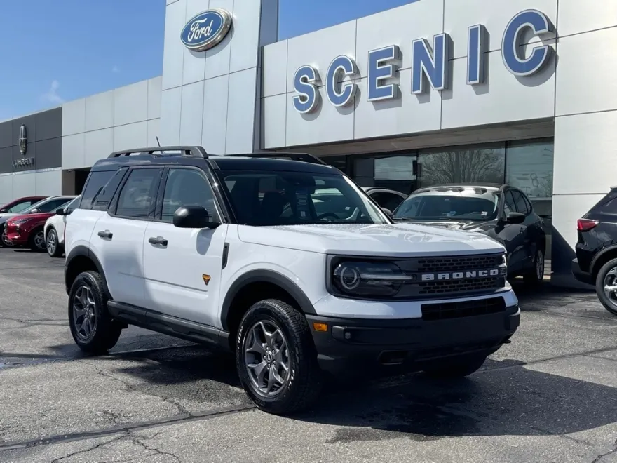 2024 Ford Bronco Sport Badlands photo 1